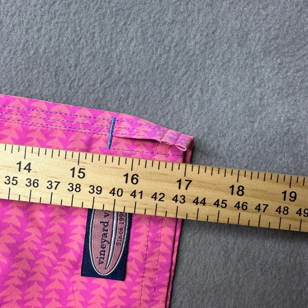 Vineyard Vines Swim Trunks Boys XL 18 Blue Pink White Colorblock Geometric Print